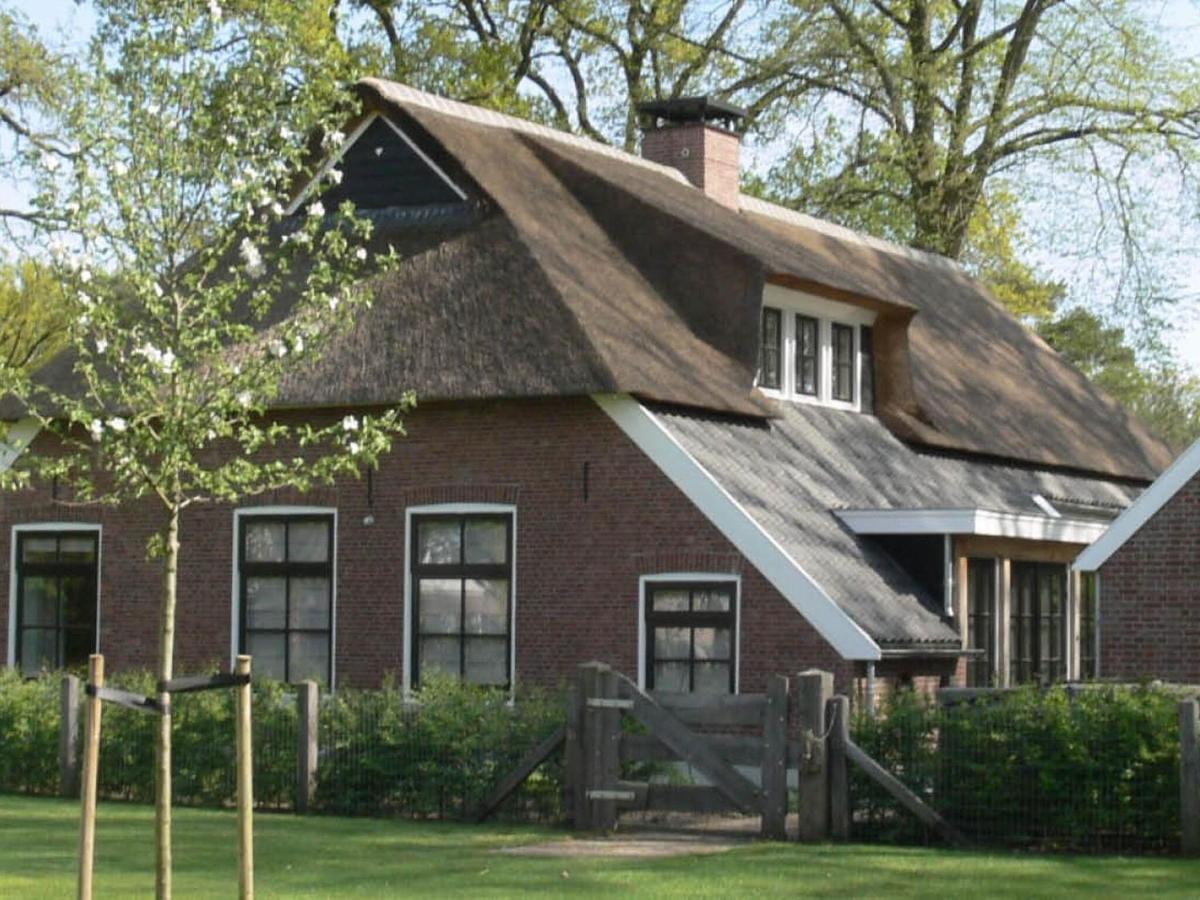 Charming Holiday Home In Nijverdal With Jacuzzi Luaran gambar
