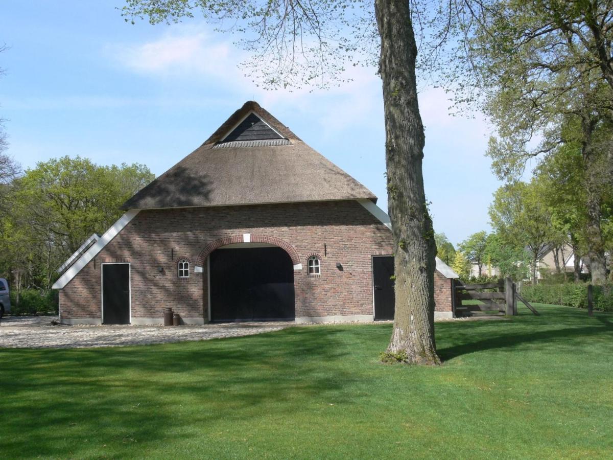 Charming Holiday Home In Nijverdal With Jacuzzi Luaran gambar