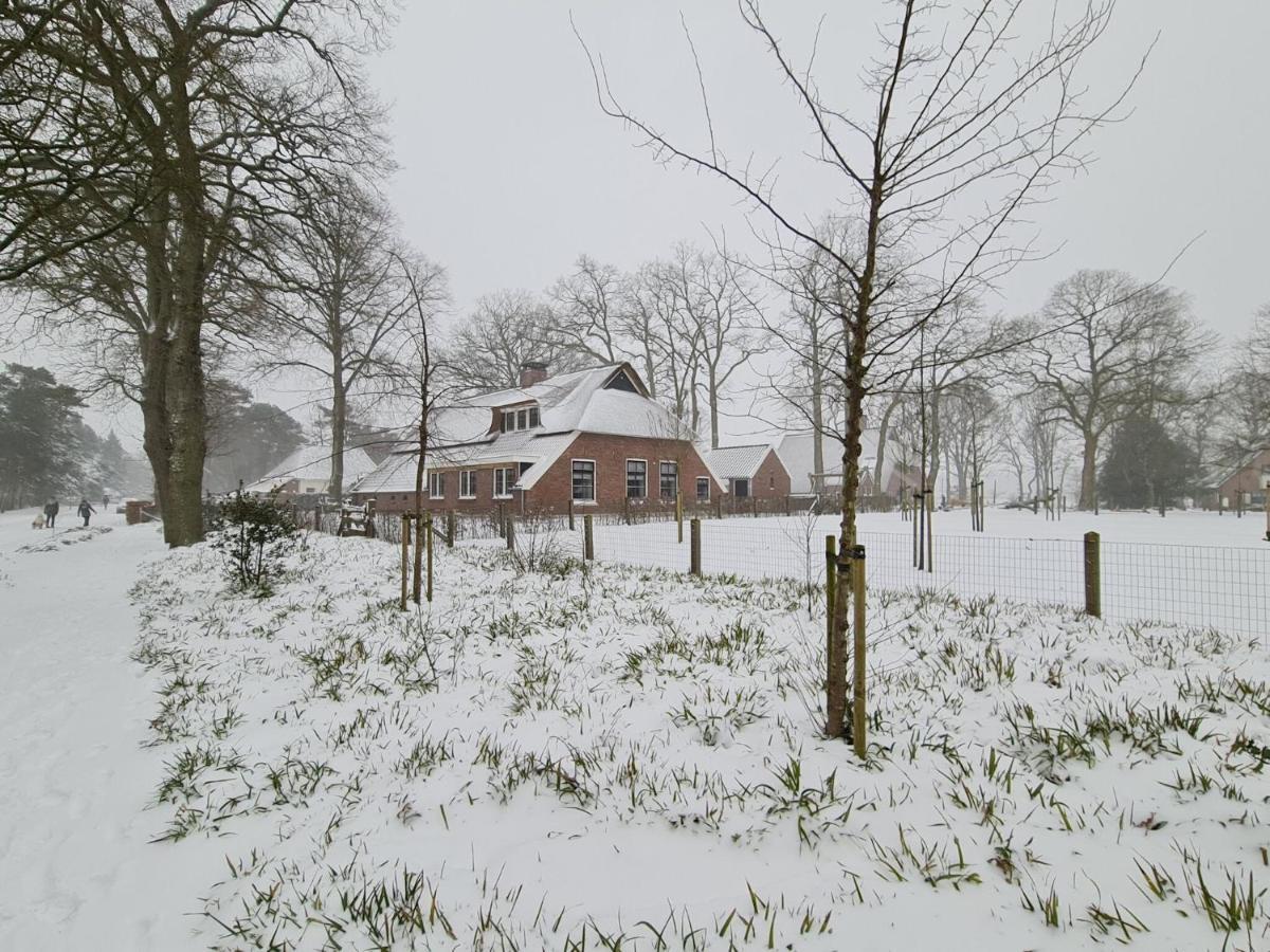 Charming Holiday Home In Nijverdal With Jacuzzi Luaran gambar